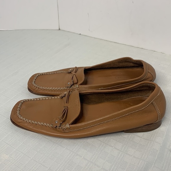 Coach Ariella Leather Loafers in tan with silver hardware - Picture 3 of 10